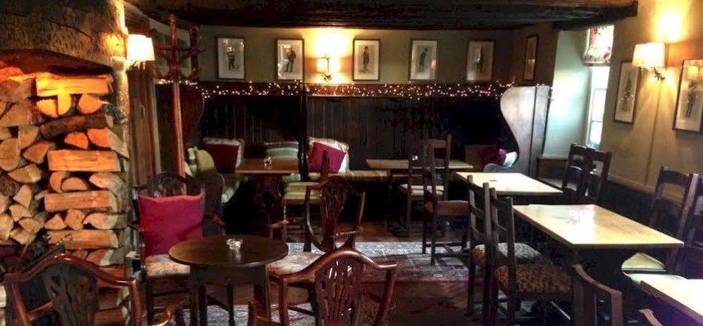 The George Inn Lower Brailes Exterior foto